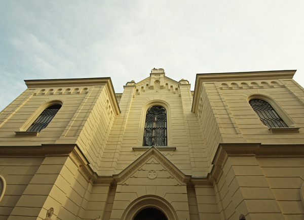 Synagogue on Zvonárska St.
